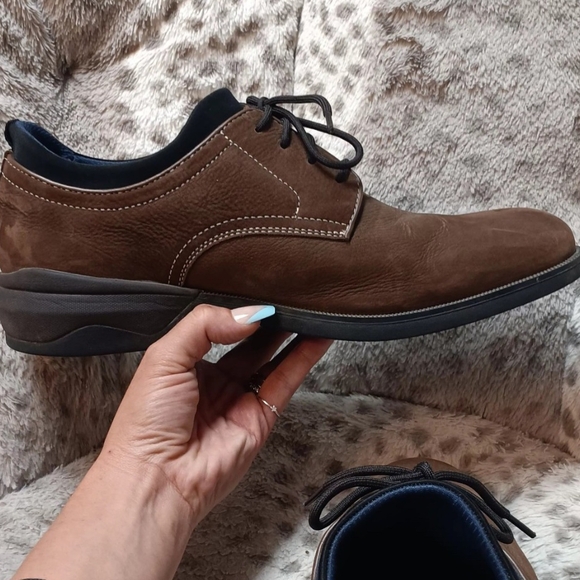 Johnston & Murphy Dark Brown Suede Oxfords - Picture 5 of 8